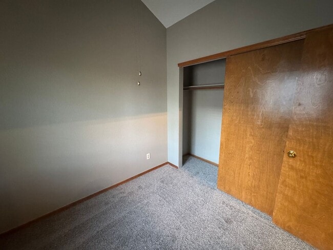 Building Photo - Well Kept 3 BED/2 BA Home in Westminster - AVAILABLE 6/5