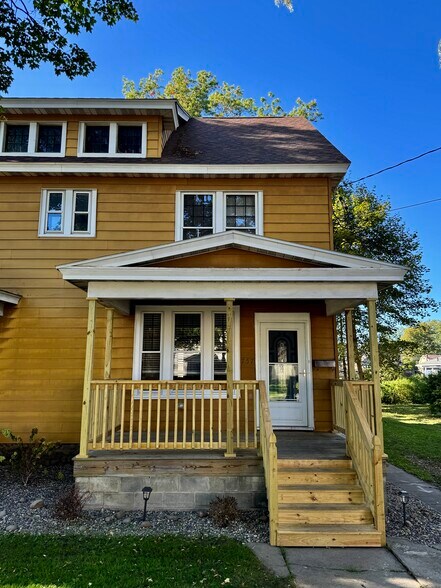 Building Photo - 757 N Jay St