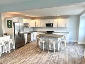 Building Photo - 6717 Atlantic Ave