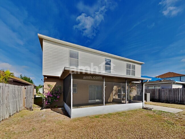 Building Photo - 31443 Loch Aline Dr