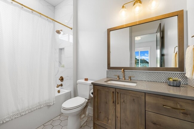 Building Photo - 7940 W Mirror Pond Dr