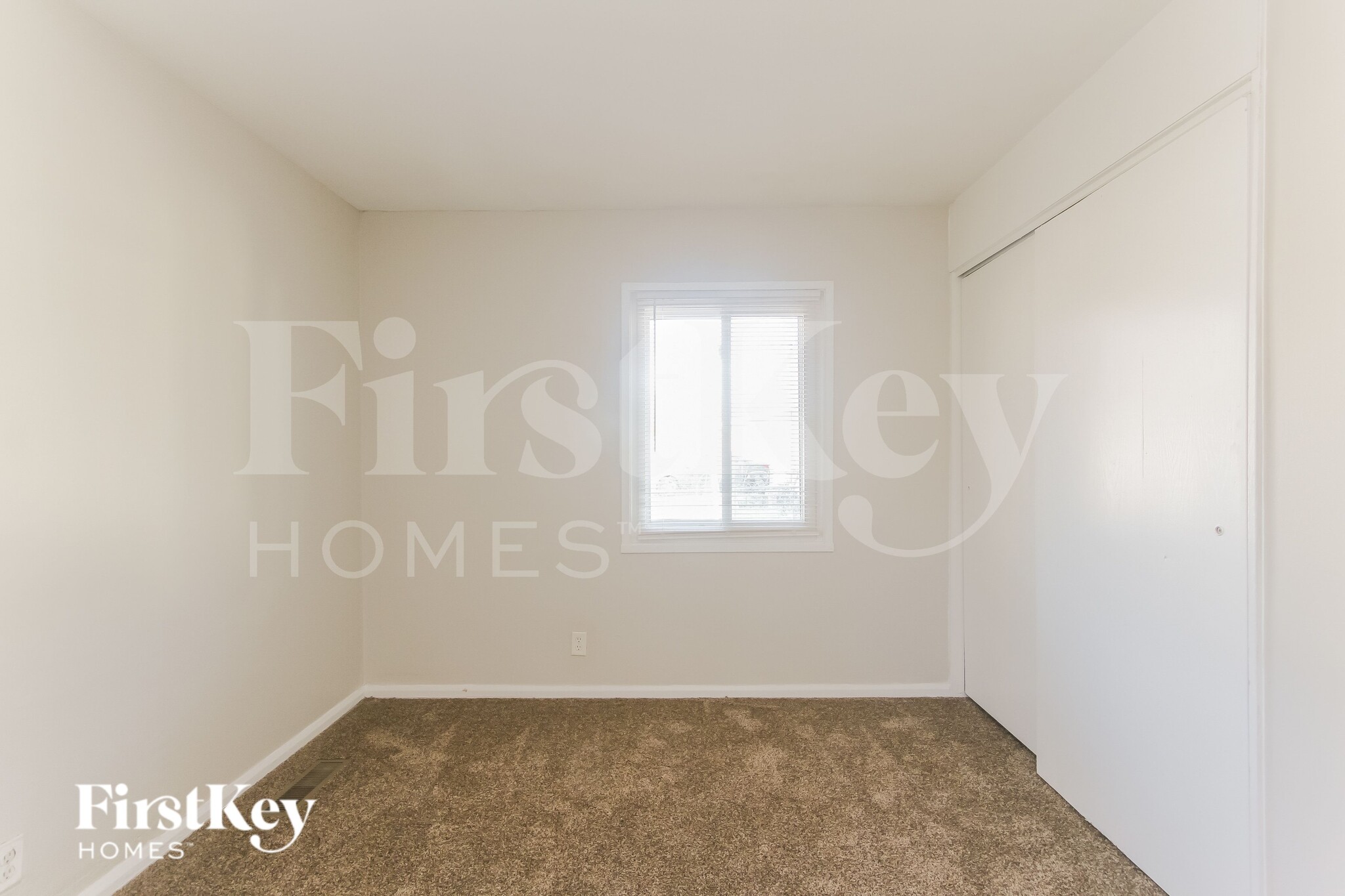 Building Photo - 4014 Red Bird Dr