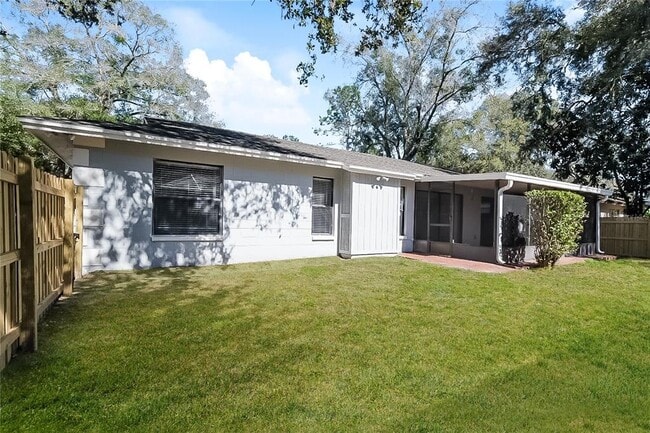 Building Photo - 2301 Willow Branch Ave