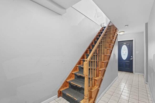Building Photo - 347 Palisade Ave