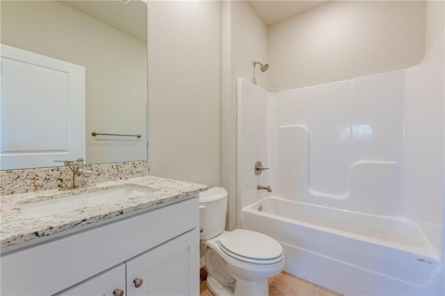 Building Photo - 1408 SW Casuarina Dr