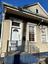 Building Photo - 4228-4230baud
