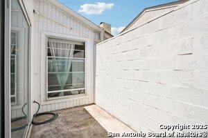 Building Photo - 13823 Brays Forest