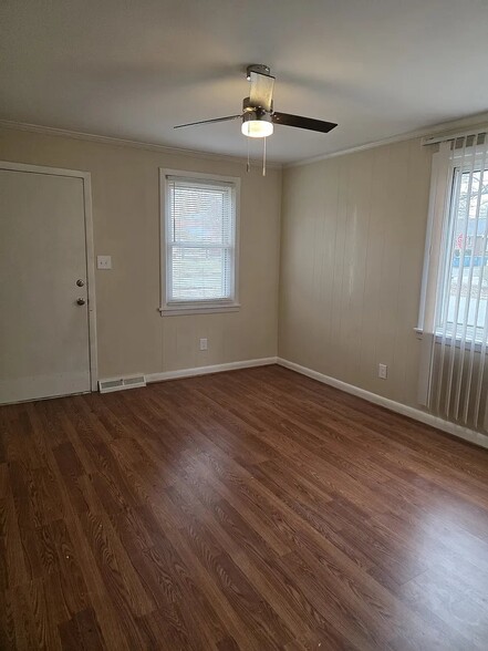 Building Photo - 202 N Merritt Ave