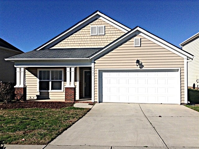 Primary Photo - 5525 Stowe Derby Dr