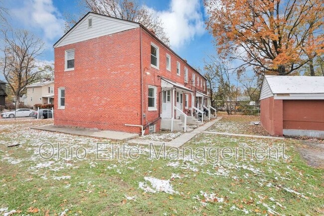 Building Photo - 2239 Homestead Dr