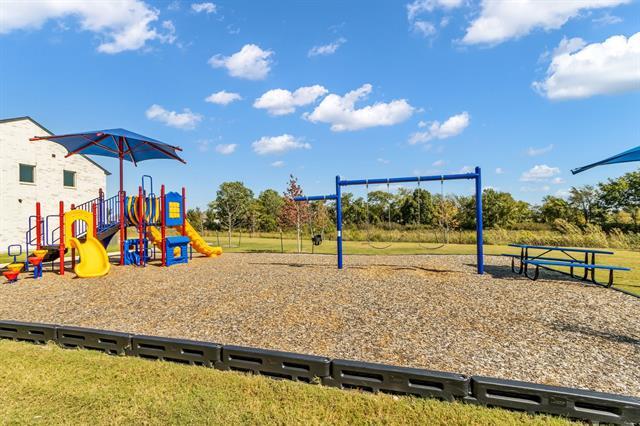 Building Photo - 1228 Arkansas Spgs St