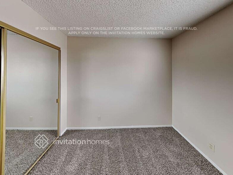 Building Photo - 7008 English Mist Cir