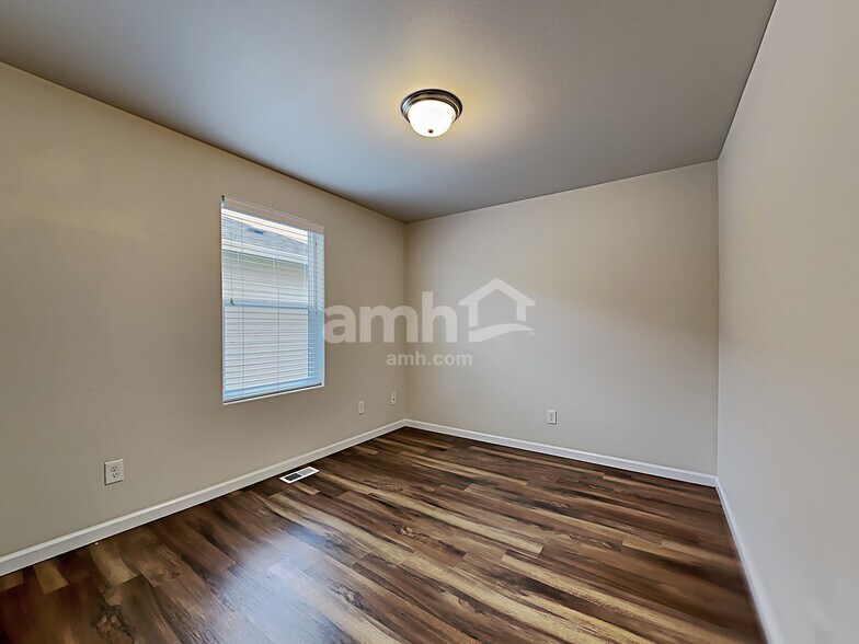 Building Photo - 13811 66th Ave E