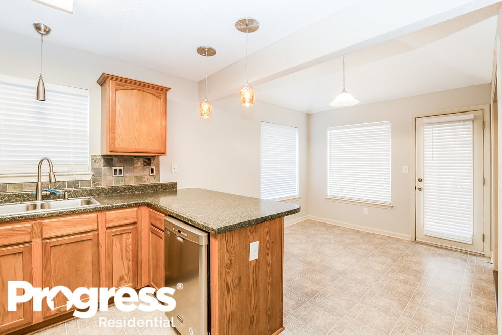 Building Photo - 1417 Marhill Cove