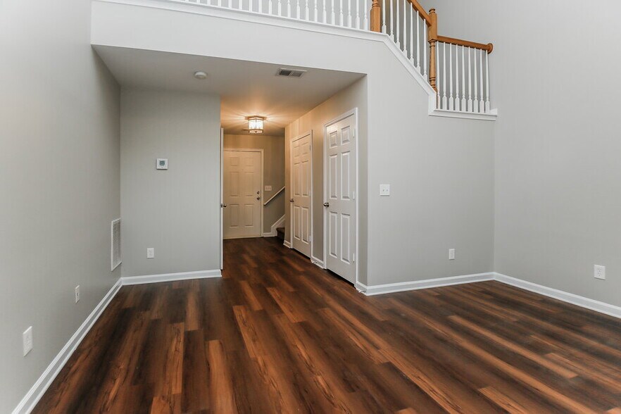Building Photo - 137 Highland Falls Dr