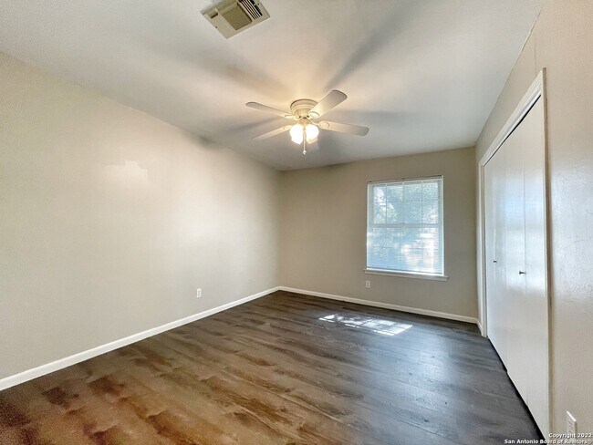 Building Photo - 10185 FM1101