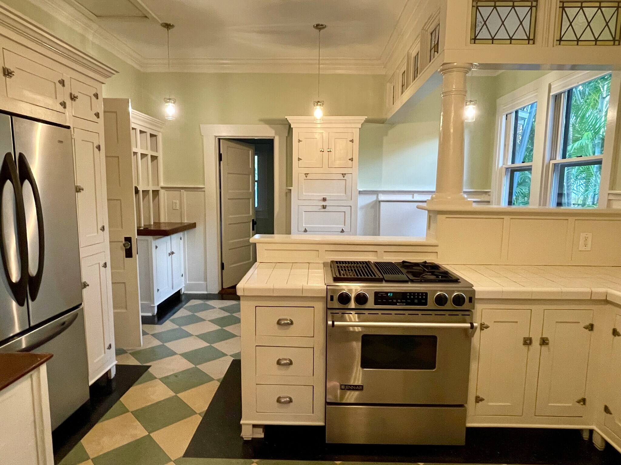 Kitchen - 2114 W Marjory Ave