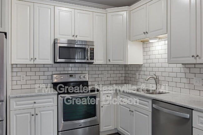 Building Photo - 1920 Randolph Pl