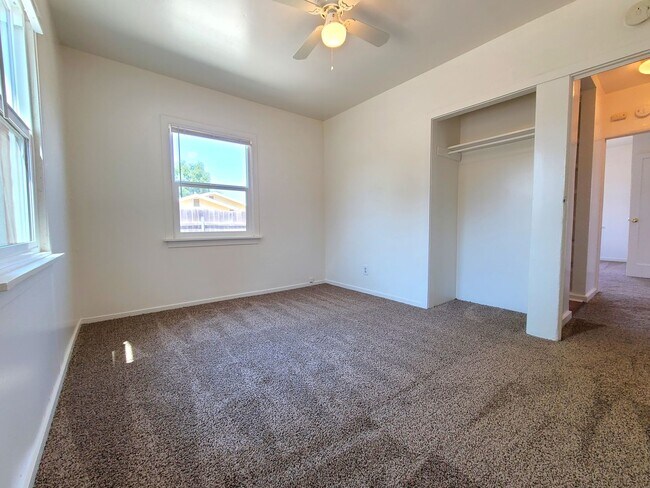 Building Photo - Single-Story 2-Bedroom Home in Calimesa!