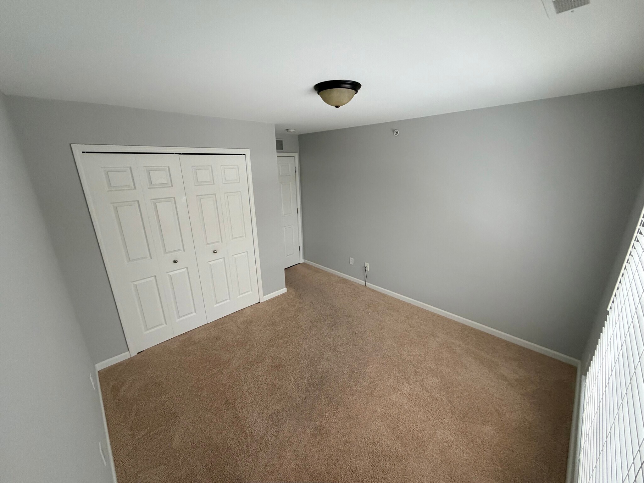 Guest bedroom - 53180 Manchester Ave