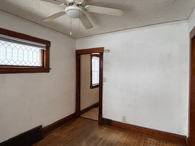Building Photo - 1074 5th St E