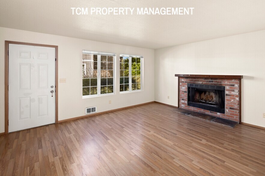 Building Photo - 1314 N 152nd St