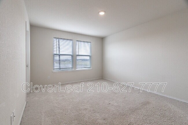 Building Photo - 6102 Walnut Wy