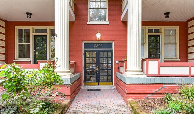 Building Photo - 2806 Monument Ave