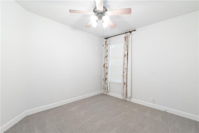 Building Photo - 2611 Salerno Pl