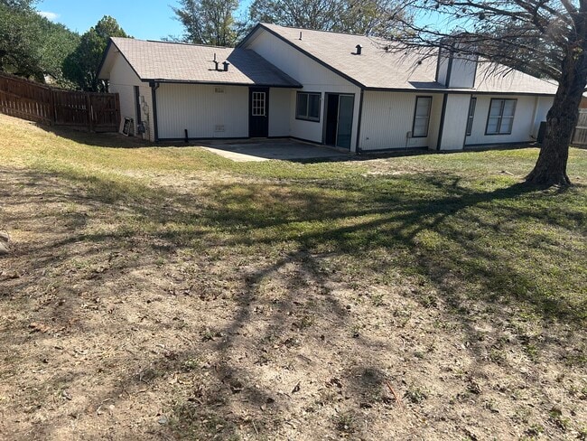 Building Photo - 1315 White Rock Dr