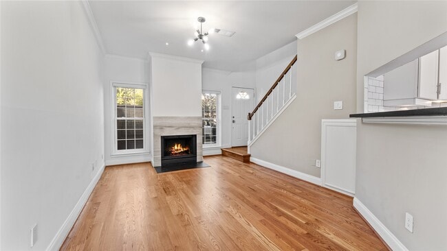 Building Photo - 2215 Stanford St