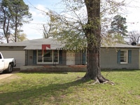 Building Photo - Coming Soon! 3 Bed 1.5 Bath Home Near TJC!