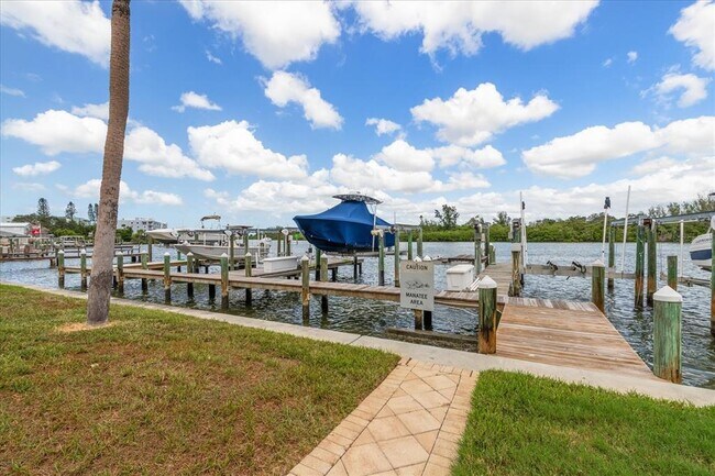 Building Photo - 18201 Gulf Blvd