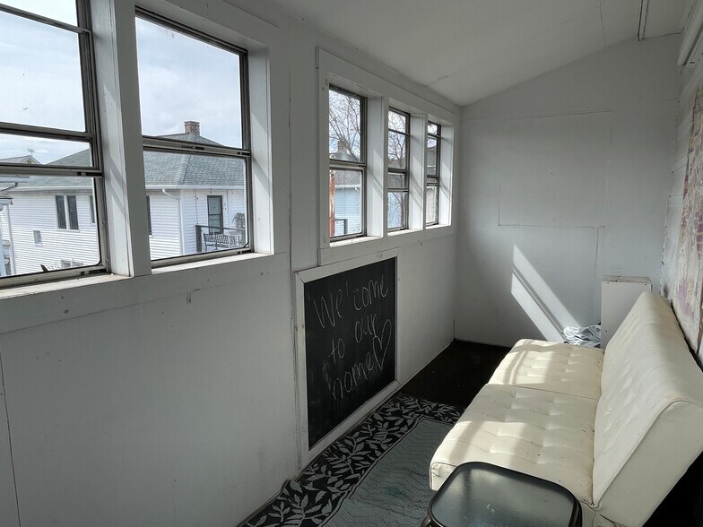 Building Photo - 46 Frederick Ave