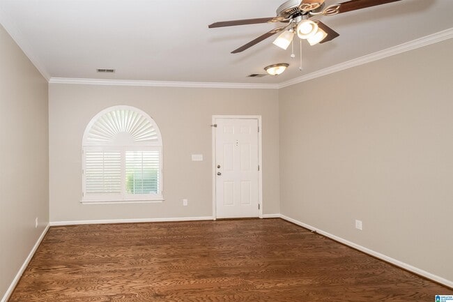 Building Photo - 105 Lenox Dr