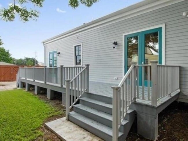 Building Photo - 5036 N Rampart St