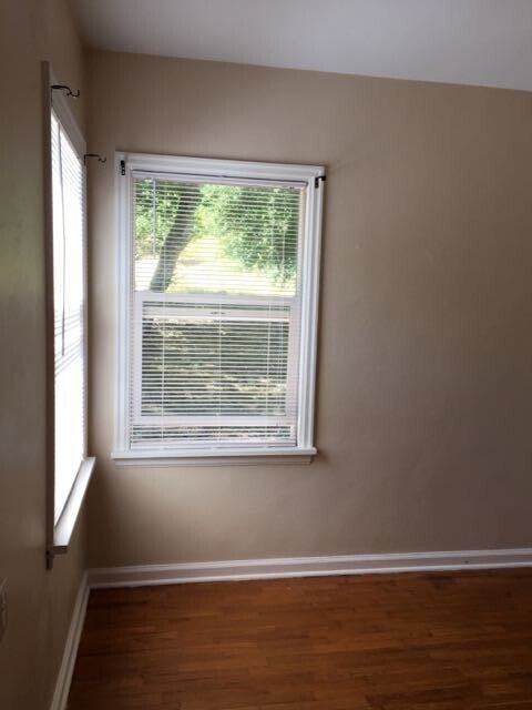 Building Photo - Charming Keyport home with Large Yard