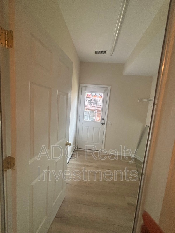 Building Photo - 5748 Werburgh St