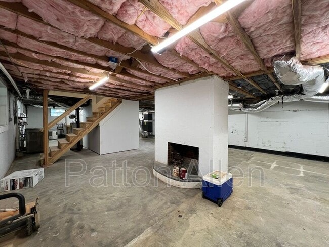 Building Photo - 3 Mt Royal Dr