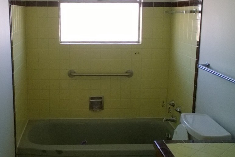 Building Photo - 1747 S Hanford St