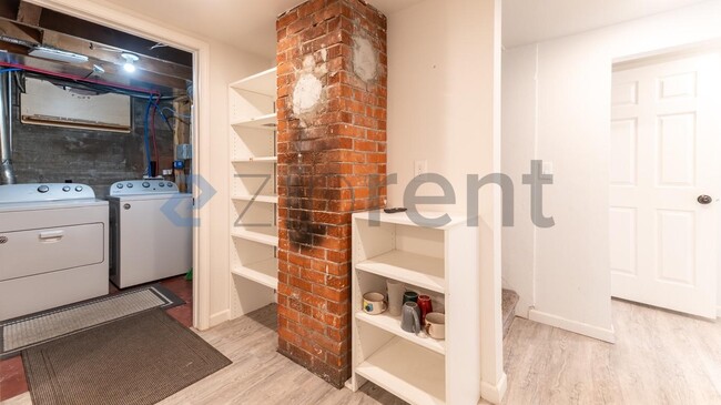 Building Photo - 503 E Montgomery Ave