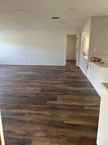 Building Photo - 10415 113th St