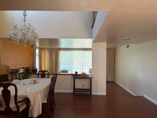 Building Photo - 948 Ettin Ave