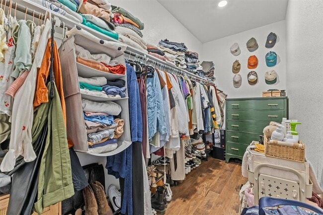 Building Photo - 317 Bridgeford Dr