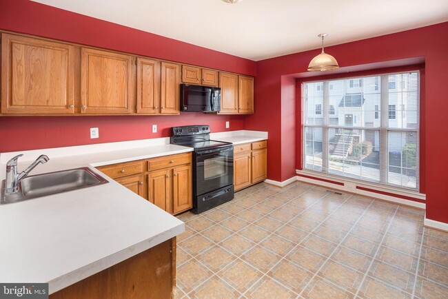 Building Photo - 6892 Kerrywood Cir