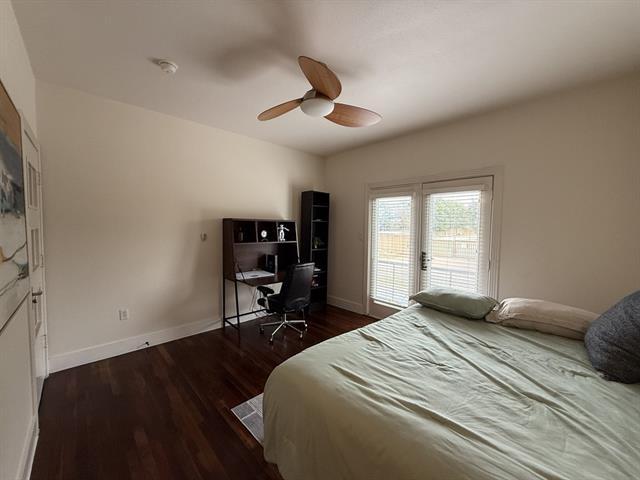 Building Photo - 1323 St Joseph St