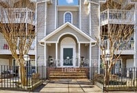 Building Photo - 3701 Cotswold Terrace