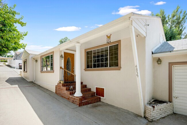 Primary Photo - 4839 Lowell Ave