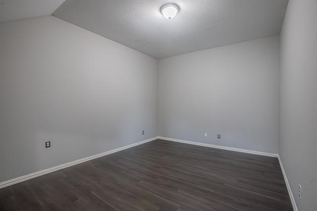 Building Photo - 9858 Bradford Grove Dr