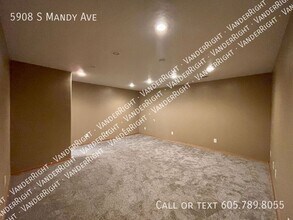 Building Photo - 5908 S Mandy Ave